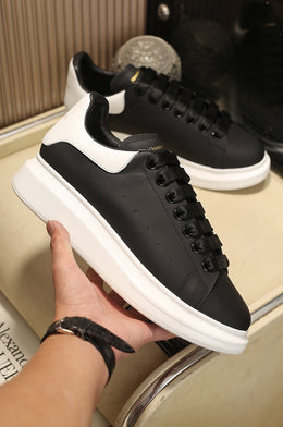 Alexander McQueen /Blanco y Suela Blanca